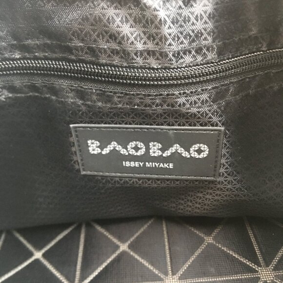 New Bao Bao Issey Miyake Lucent Tote Bag Black - Picture 9 of 11